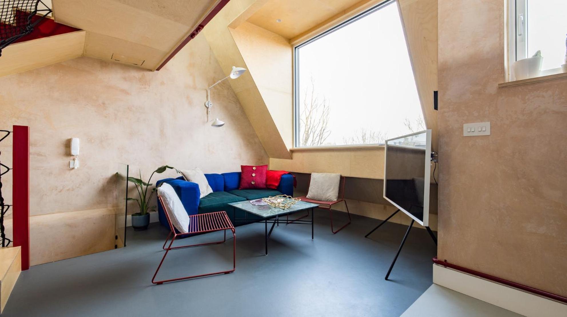 Spectacular 2 Bed Scandi Style Penthouse With Terrace Appartamento