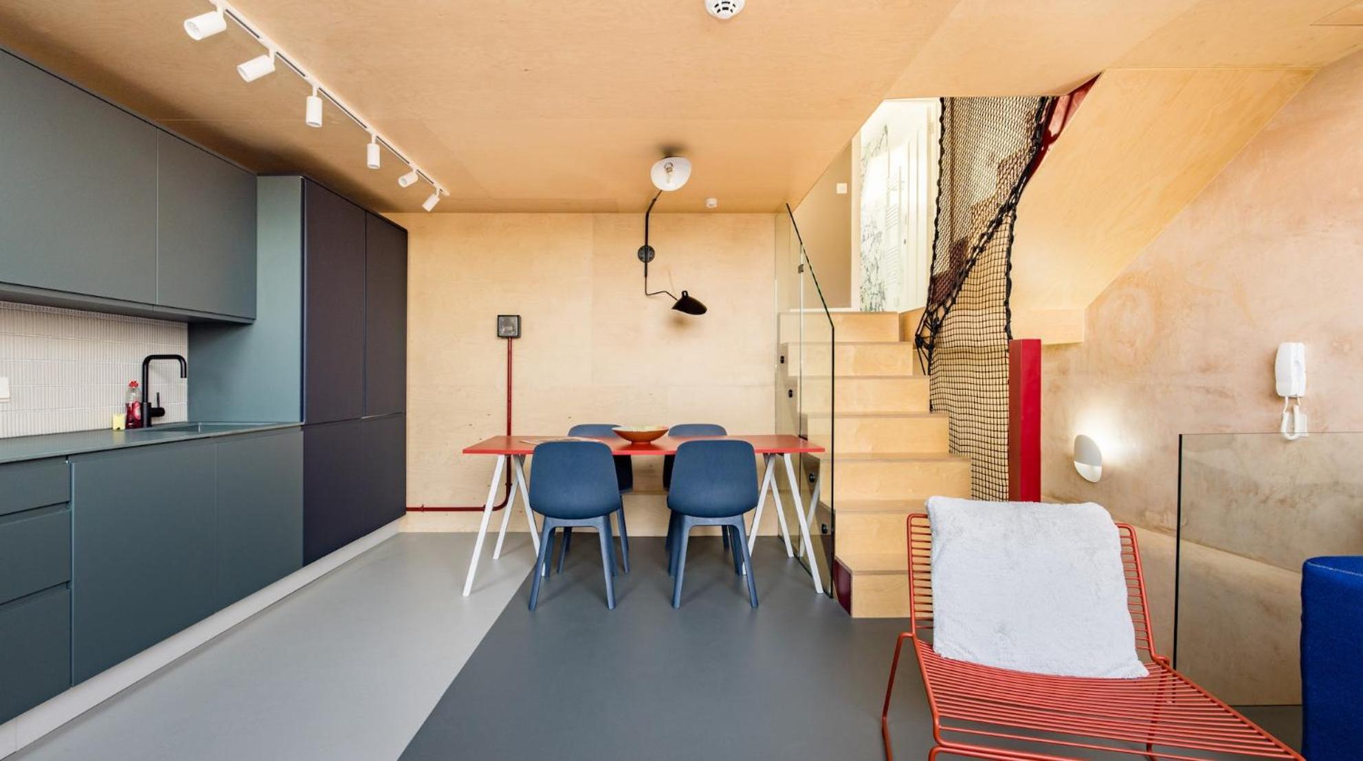Spectacular 2 Bed Scandi Style Penthouse With Terrace Londra